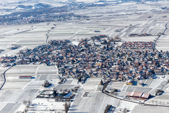 Winterluftbild im Schnee im Ortsteil Nußdorf in Landau in der Pfalz im Bundesland Rheinland-Pfalz, Deutschland