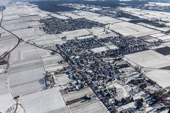 Winterluftbild im Schnee im Ortsteil Dammheim in Landau in der Pfalz im Bundesland Rheinland-Pfalz, Deutschland