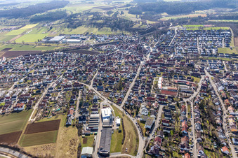 Luftbild von Perouser Straße mit Schneider Fensterbau GmbH im Ortsteil Malmsheim in Renningen im Bundesland Baden-Württemberg, Deutschland