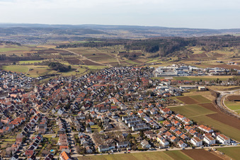 Luftaufnahme von Ortsansicht von Osten im Ortsteil Malmsheim in Renningen im Bundesland Baden-Württemberg, Deutschland