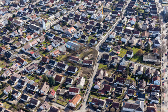 Blumenstraße von Norden in Renningen im Bundesland Baden-Württemberg, Deutschland