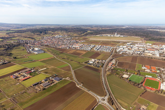Nord-Süd-Straße in Renningen im Bundesland Baden-Württemberg, Deutschland