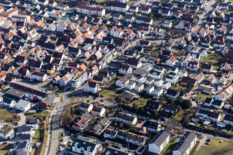 Neue Straße in Gärtringen im Bundesland Baden-Württemberg, Deutschland