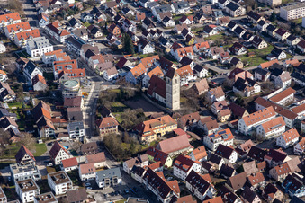 Luftbild von St. Veit-Kirche in Gärtringen im Bundesland Baden-Württemberg, Deutschland