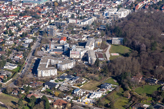 Luftbild von Studentenwohnheim Godramsteiner Straße 50., Klinikum Landau-Südliche Weinstraße in Landau in der Pfalz im Bundesland Rheinland-Pfalz, Deutschland
