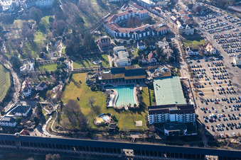 Gradierbau, Freizeitbad Salinarium in Bad Dürkheim im Bundesland Rheinland-Pfalz, Deutschland