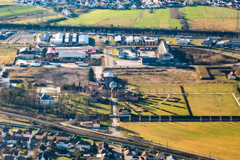 Luftbild von Gebäude und Parkanlagen der Eremitage in Waghäusel im Bundesland Baden-Württemberg, Deutschland