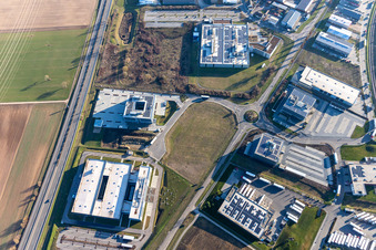 Drohnenaufname von Industriegebiet Nord in Rülzheim im Bundesland Rheinland-Pfalz, Deutschland