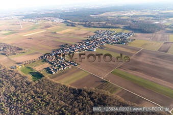 Ortsteil Hayna in Herxheim bei Landau im Bundesland Rheinland-Pfalz, Deutschland von einer Drohne aus