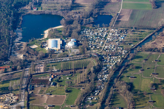 Campingplatz Rülzheim zwischen Dampfnudel und Straußenfarm Mhou im Bundesland Rheinland-Pfalz, Deutschland