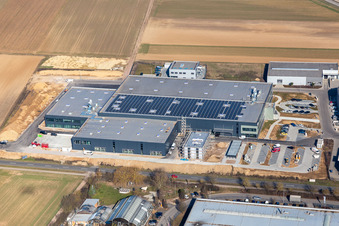 Gewerbepark West II mit msystems IT-Solutions GmbH, Martin Dradrach Verpackungen und heo GmbH Campus in Herxheim bei Landau (Pfalz) im Bundesland Rheinland-Pfalz, Deutschland