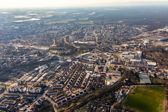Luftaufnahme von Speyer West im Ortsteil Burgfeld im Bundesland Rheinland-Pfalz, Deutschland