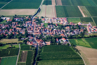 Kirchstr in Essingen im Bundesland Rheinland-Pfalz, Deutschland