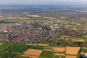 Stadtgebiet mit Außenbezirken und Innenstadtbereich in Rust im Bundesland Baden-Württemberg, Deutschland
