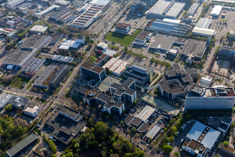Gewerbegebiet und Firmenansiedlung Haid mit Premium Automobile Freiburg GmbH - Jaguar Vertragshändler in Freiburg im Breisgau im Ortsteil Saint Georgen-Nord im Bundesland Baden-Württemberg, Deutschland