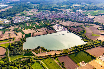 Baggersee der HBM Hagenbacher Bau Mineralstoffe im Bundesland Rheinland-Pfalz, Deutschland