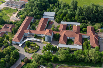 Luftaufnahme von Caritas Förderzentrum St. Laurentius und Paulus, Förderschule Landau in Landau in der Pfalz im Bundesland Rheinland-Pfalz, Deutschland