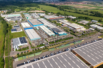 Industrie- und Gewerbegebiet Landau Ost mit Michelin Reifenwerke, Constellium, Ronal GmbH und APL Automobil-Prüftechnik Landau GmbH in Landau in der Pfalz im Bundesland Rheinland-Pfalz, Deutschland