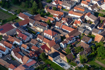 Katholische Kirche St. Michael im Ortsteil Duttweiler in Neustadt an der Weinstraße im Bundesland Rheinland-Pfalz, Deutschland