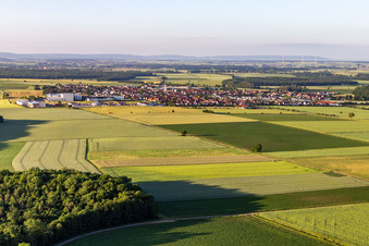 Grettstadt im Bundesland Bayern, Deutschland aus der Vogelperspektive