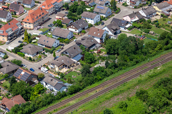 Schrägluftbild von Im Rosengarten in Winden im Bundesland Rheinland-Pfalz, Deutschland