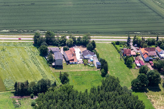 Ortsteil Minderslachen in Kandel im Bundesland Rheinland-Pfalz, Deutschland aus der Luft
