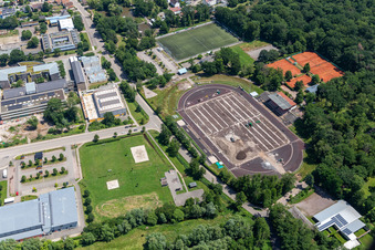 Bienwaldstadion, Neuanlage des Rasens in Kandel im Bundesland Rheinland-Pfalz, Deutschland