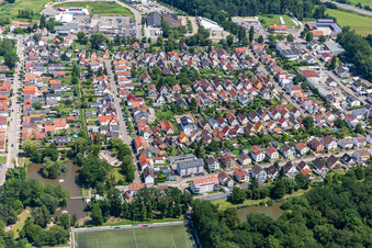 Schrägluftbild von Siedlung in Kandel im Bundesland Rheinland-Pfalz, Deutschland