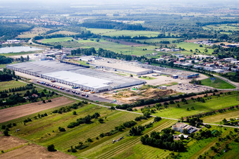 Goodyear von Nordosten in Philippsburg im Bundesland Baden-Württemberg, Deutschland