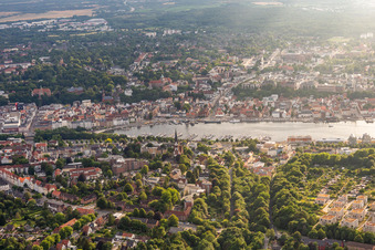 Stadtzentrum im Innenstadtbereich Am Hafendamm in Flensburg im Ortsteil Kielseng im Bundesland Schleswig-Holstein, Deutschland