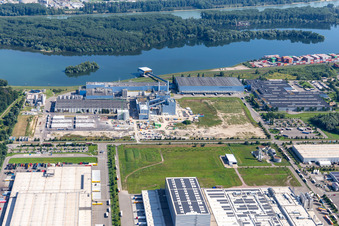 Industriegebiet Oberwald in Wörth am Rhein im Bundesland Rheinland-Pfalz, Deutschland aus der Luft