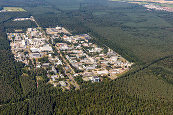 KIT-Campus Nord aus Süden im Ortsteil Leopoldshafen in Eggenstein-Leopoldshafen im Bundesland Baden-Württemberg, Deutschland