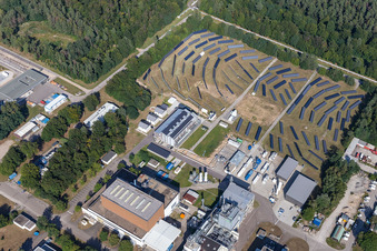 Forschungs- Gebäude und Bürokomplex des Karlsruhe Institut für Technologie Campus Nord mit IAM-WBM an der Untergrombacher Straße in Eggenstein-Leopoldshafen im Bundesland Baden-Württemberg, Deutschland