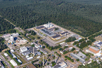 Forschungs- Gebäude und Bürokomplex des Joint Research Centre (JRC) - vormals Institut für Transurane (ITU) auf dem Gelände des KIT Campus Nord in Eggenstein-Leopoldshafen im Bundesland Baden-Württemberg, Deutschland