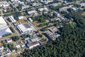 KIT Campus Nord, Linkenheimer Straße, ZAG Zyklotron, Werksfeuerwehr im Ortsteil Leopoldshafen in Eggenstein-Leopoldshafen im Bundesland Baden-Württemberg, Deutschland