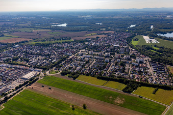 Leopoldshafen von Osten in Eggenstein-Leopoldshafen im Bundesland Baden-Württemberg, Deutschland
