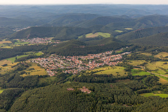Burg Drachefels vor Busenberg im Bundesland Rheinland-Pfalz, Deutschland
