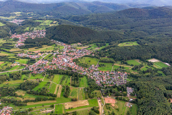 Gossersweiler von Nordwesten in Gossersweiler-Stein im Bundesland Rheinland-Pfalz, Deutschland