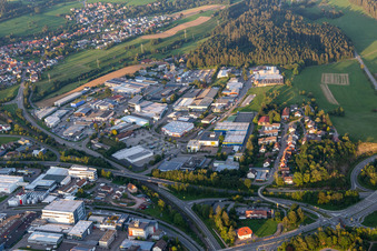 Industrie- und Gewerbegebiet Alte-Post-Straße in Freudenstadt im Ortsteil Wittlensweiler im Bundesland Baden-Württemberg, Deutschland