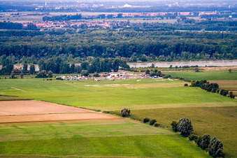 Luftbild von Flugplatzfest am Flugplatz Herrenteich in Hockenheim im Bundesland Baden-Württemberg, Deutschland