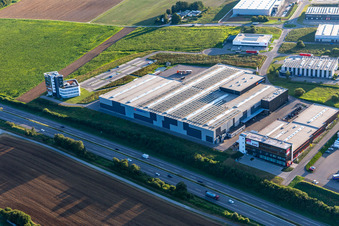 Firmengelände der Schöler Fördertechnik AG, Bucher Stahlhandel GmbH und B.A.H. Personaldienste GmbH mit Hallen, Firmengebäuden und Produktionsstätten in Zimmern ob Rottweil im Bundesland Baden-Württemberg, Deutschland