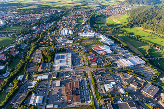 Industrie- und Gewerbegebiet Tuttlinger Straße in Rottweil im Ortsteil Bühlingen im Bundesland Baden-Württemberg, Deutschland