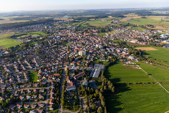 Aulendorfer Straße im Ortsteil Zellerhof in Bad Schussenried im Bundesland Baden-Württemberg, Deutschland