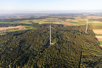 Luftaufnahme von Windpark Bad Saulgau im Ortsteil Braunenweiler im Bundesland Baden-Württemberg, Deutschland