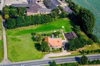 Hif an der Holtheyder Straße im Ortsteil Geneng in Wachtendonk im Bundesland Nordrhein-Westfalen, Deutschland