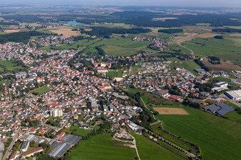 Bahnhofstr im Ortsteil Zellerhof in Bad Schussenried im Bundesland Baden-Württemberg, Deutschland