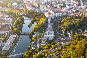Piscine Port-Joint, Luxapparts Two Bedroom im Ortsteil Mouillère in Besançon im Bundesland Doubs, Frankreich