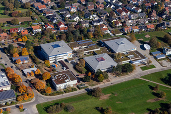 Luftbild von Gymnasium Karlsbad,  Gemeinschaftsschule Karlsbad-Waldbronn im Ortsteil Langensteinbach im Bundesland Baden-Württemberg, Deutschland