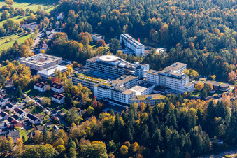 Klinikgelände des Rehabilitationszentrums der Rehaklinik BBRZ Karlsbad in Karlsbad im Ortsteil Langensteinbach im Bundesland Baden-Württemberg, Deutschland
