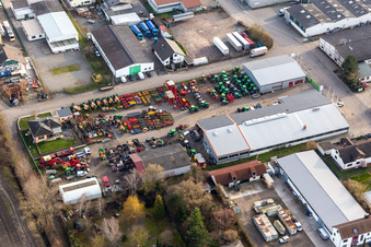 Petri & Söhne Landmaschinen im Ortsteil Dannstadt in Dannstadt-Schauernheim im Bundesland Rheinland-Pfalz, Deutschland